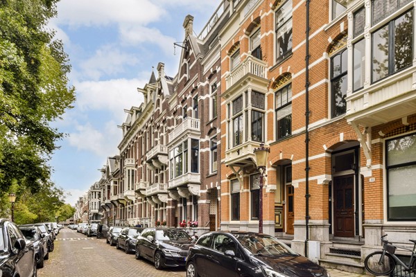 Medium property photo - Jacob Obrechtstraat 1-2, 1071 KC Amsterdam